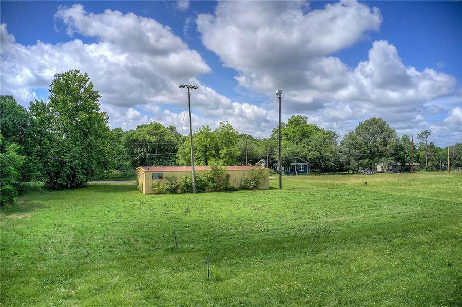 Property photo for 414 N Neal Street, Commerce, TX