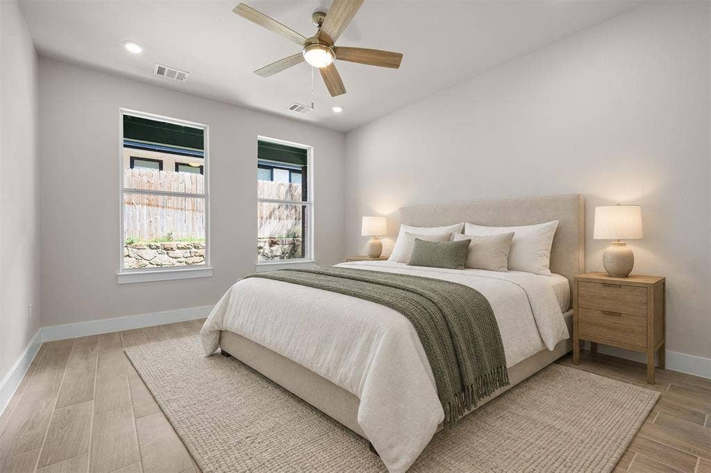 5621 San Jacinto Drive, Granbury, TX 76048 *Virtually staged*