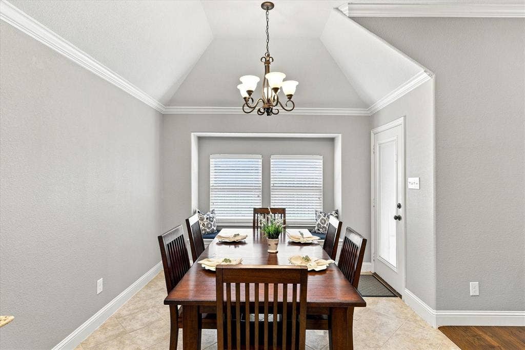 Dining Area looking to backyard