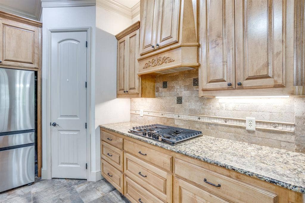 2304 Marseilles Court, Granbury, TX 76048 2304 Marseilles Court, Granbury, TX 76048