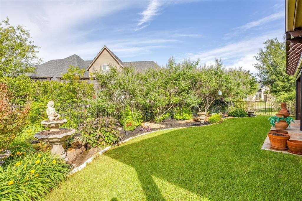 2304 Marseilles Court, Granbury, TX 76048 2304 Marseilles Court, Granbury, TX 76048