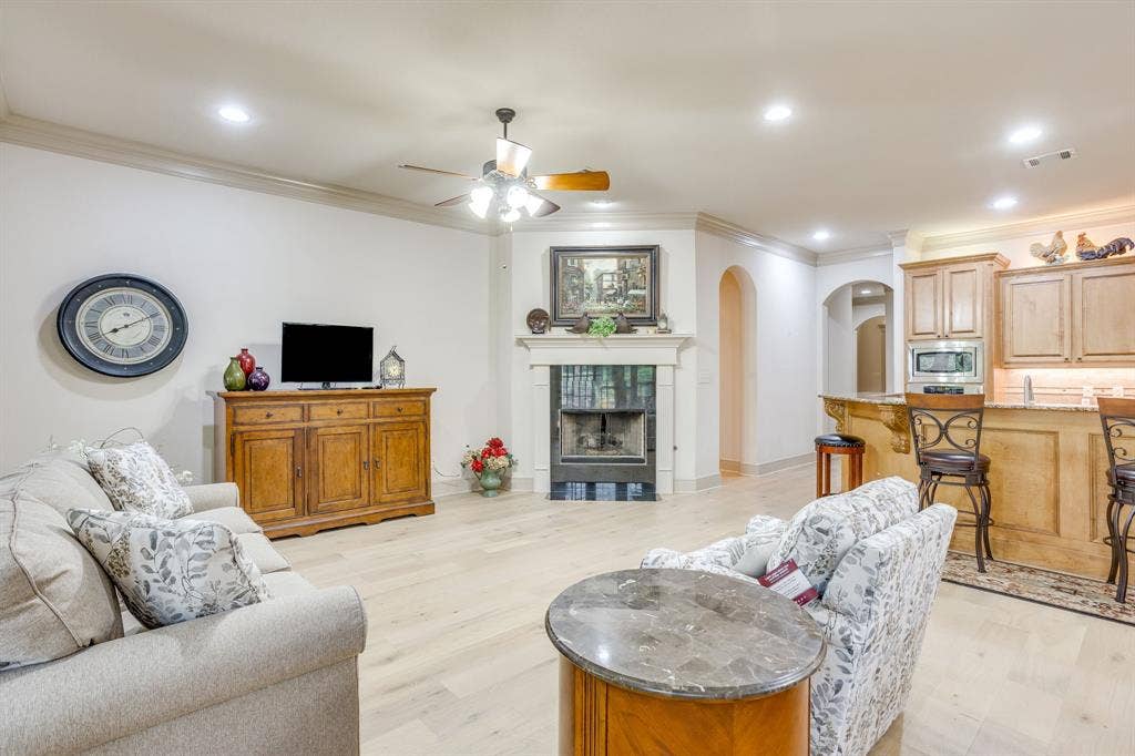 2304 Marseilles Court, Granbury, TX 76048 2304 Marseilles Court, Granbury, TX 76048