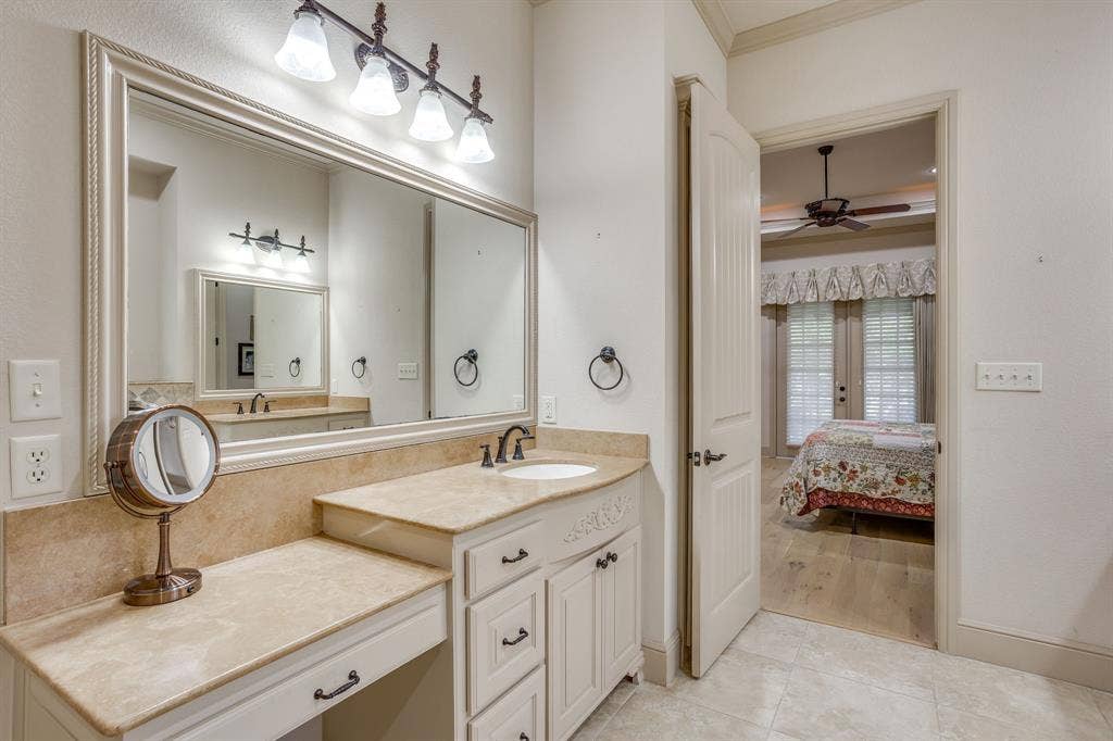 2304 Marseilles Court, Granbury, TX 76048 2304 Marseilles Court, Granbury, TX 76048