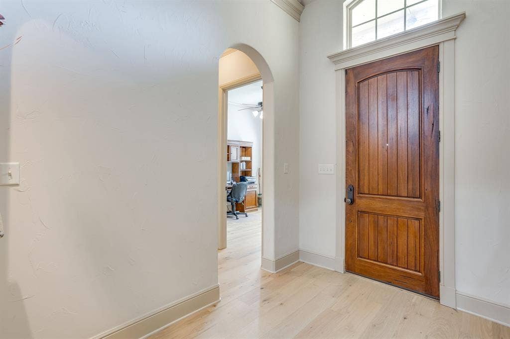 2304 Marseilles Court, Granbury, TX 76048 2304 Marseilles Court, Granbury, TX 76048