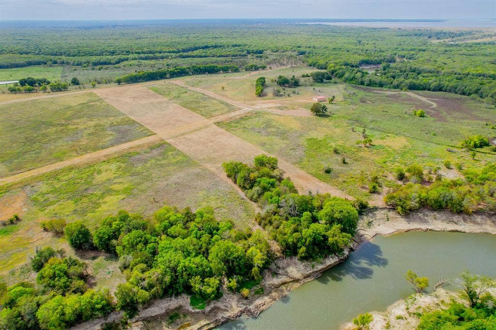 1500 Private Road 8496, Athens, TX 75832 East Texas land with river frontage, gated access, and country lifestyle appeal.