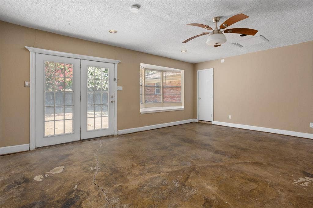 6948 Valhalla Road, Fort Worth, TX 76116 6948 Valhalla Road, Fort Worth, TX 76116