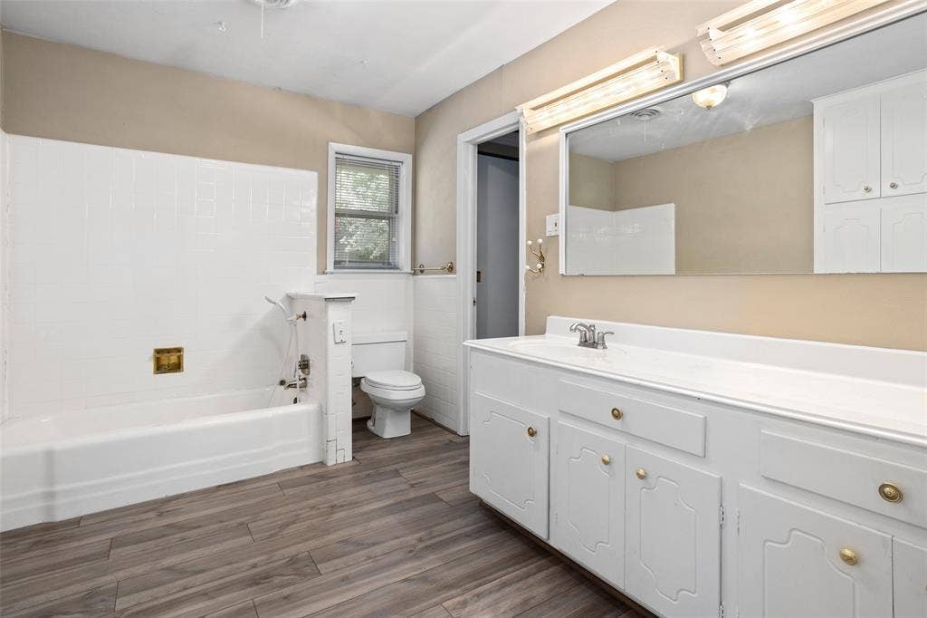 6948 Valhalla Road, Fort Worth, TX 76116 6948 Valhalla Road, Fort Worth, TX 76116