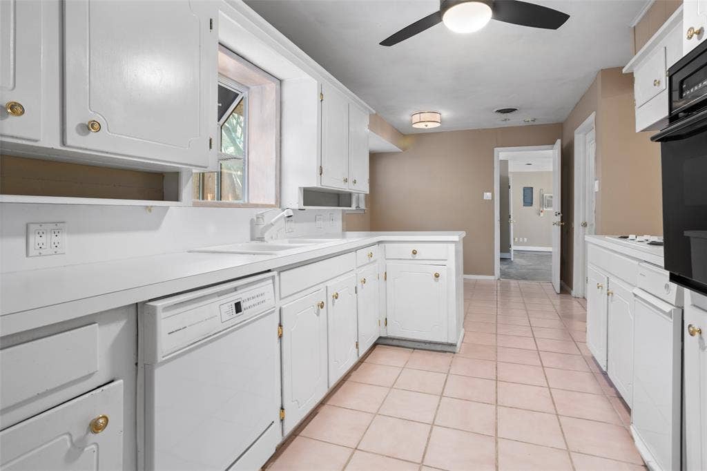 6948 Valhalla Road, Fort Worth, TX 76116 6948 Valhalla Road, Fort Worth, TX 76116