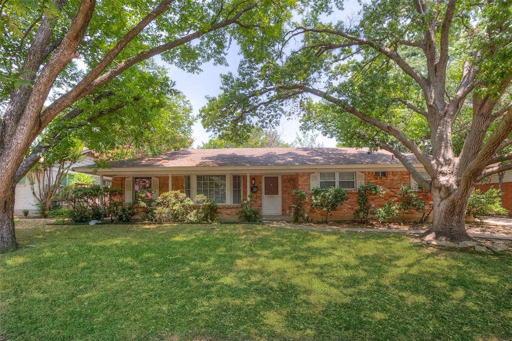 6948 Valhalla Road, Fort Worth, TX 76116 6948 Valhalla Road, Fort Worth, TX 76116