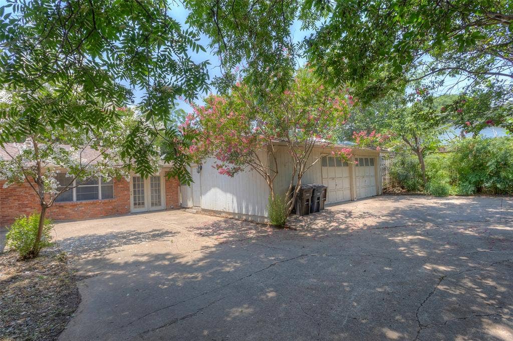 6948 Valhalla Road, Fort Worth, TX 76116 6948 Valhalla Road, Fort Worth, TX 76116