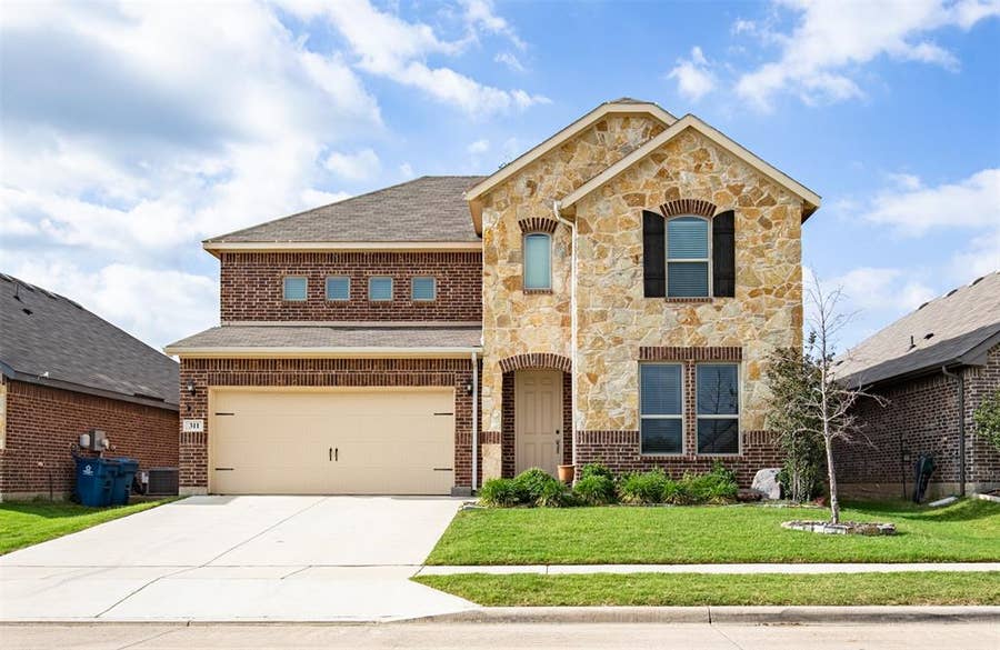 Property photo for 311 Rosie Court, Argyle, TX
