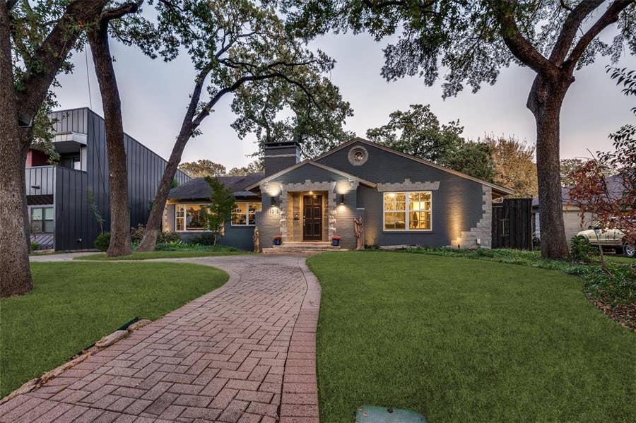 Property photo for 1518 Oak Knoll Street, Dallas, TX