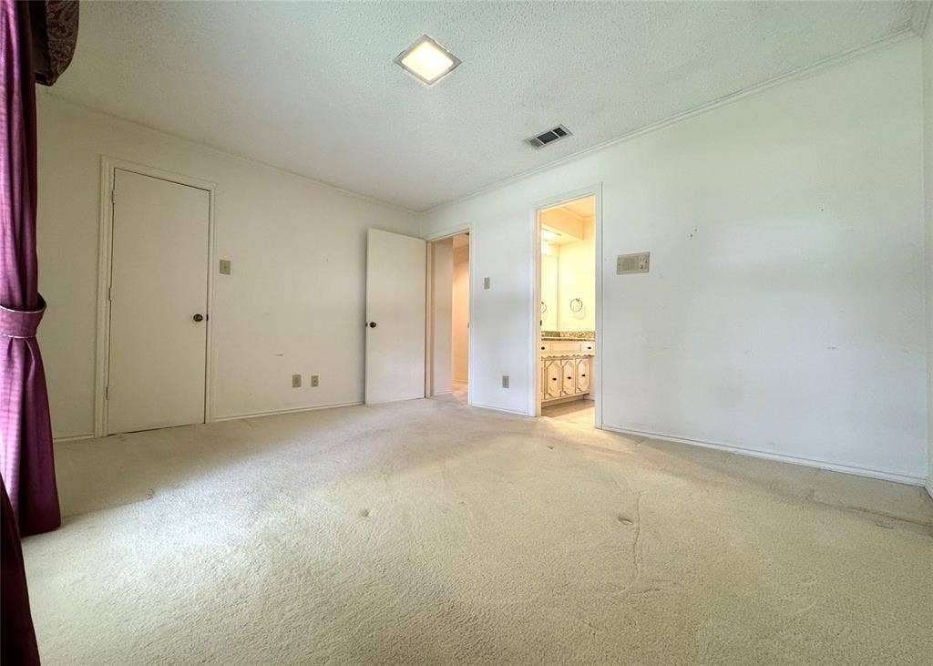 4220 Brooktree Lane, Dallas, TX 75287 4220 Brooktree Lane, Dallas, TX 75287
