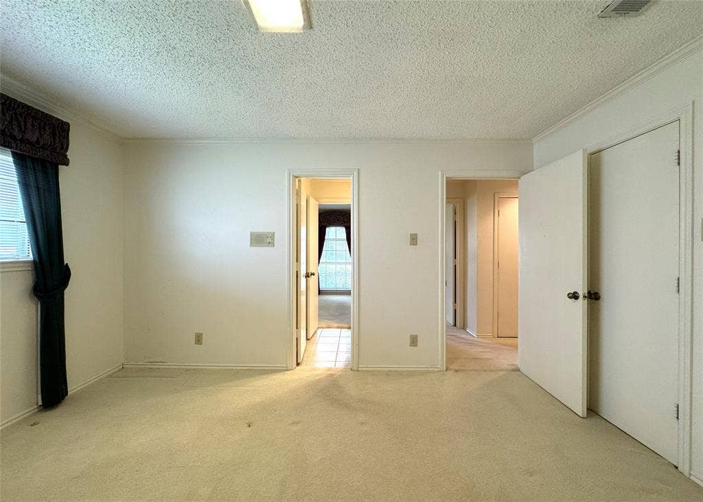 4220 Brooktree Lane, Dallas, TX 75287 4220 Brooktree Lane, Dallas, TX 75287