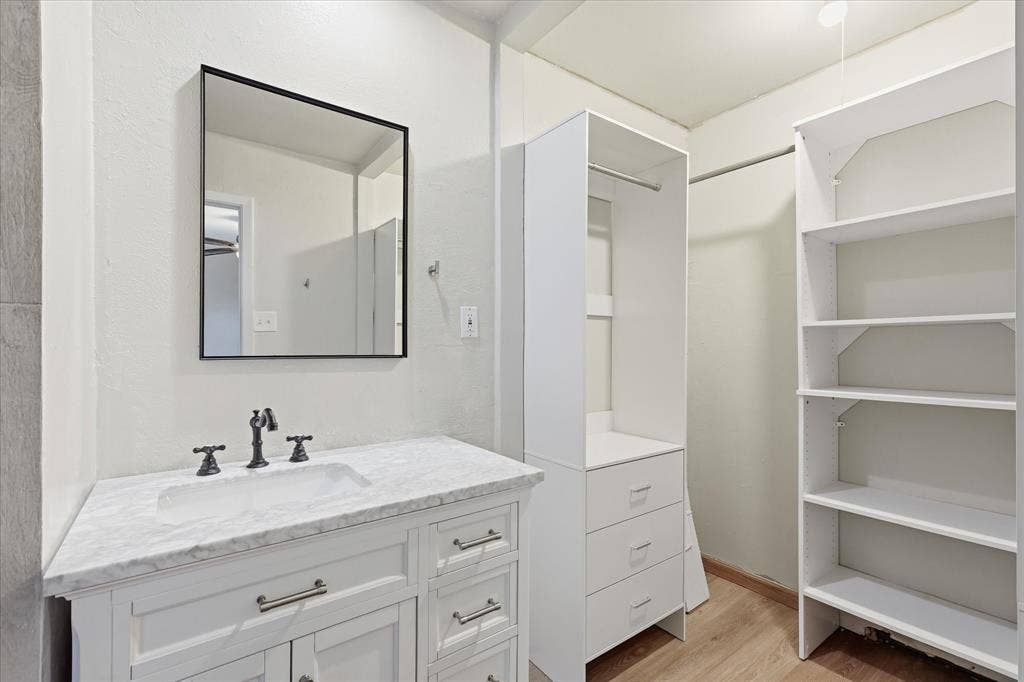6609 Emily Drive, Watauga, TX 76148 6609 Emily Drive, Watauga, TX 76148