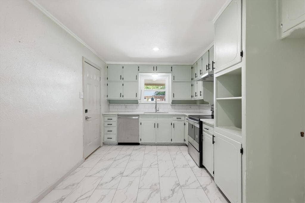 6609 Emily Drive, Watauga, TX 76148 6609 Emily Drive, Watauga, TX 76148