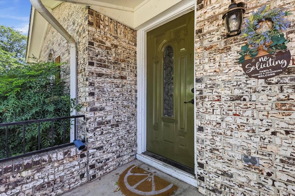 6609 Emily Drive, Watauga, TX 76148 6609 Emily Drive, Watauga, TX 76148