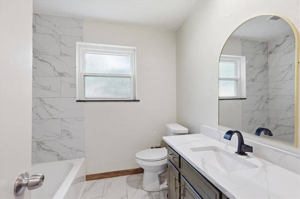 6609 Emily Drive, Watauga, TX 76148 6609 Emily Drive, Watauga, TX 76148