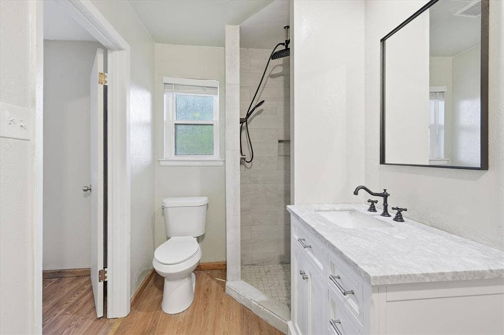 6609 Emily Drive, Watauga, TX 76148 6609 Emily Drive, Watauga, TX 76148