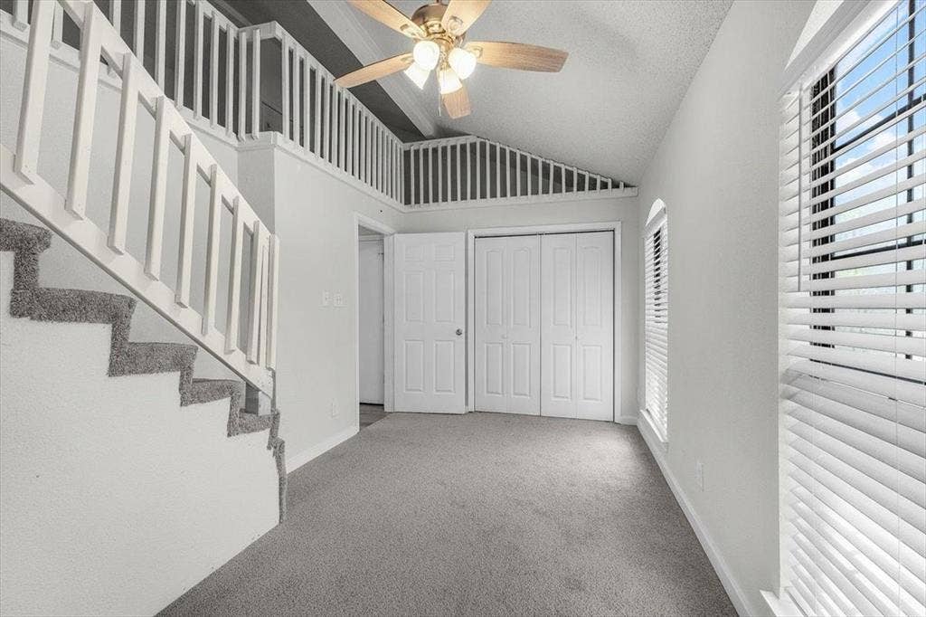 643 E Columbia Drive, Azle, TX 76020 643 E Columbia Drive, Azle, TX 76020