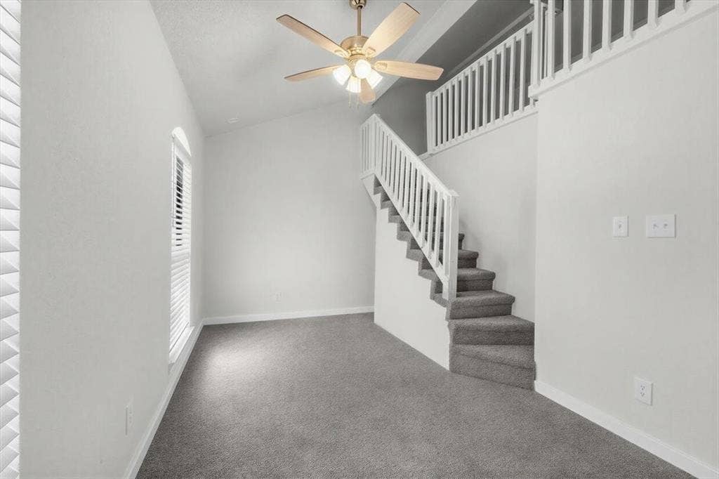 643 E Columbia Drive, Azle, TX 76020 643 E Columbia Drive, Azle, TX 76020