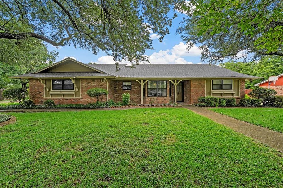 Property photo for 219 OPAL, Hewitt, TX