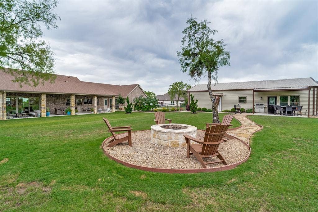 117 Maravilla Drive, Aledo, TX 76008 fire-pit