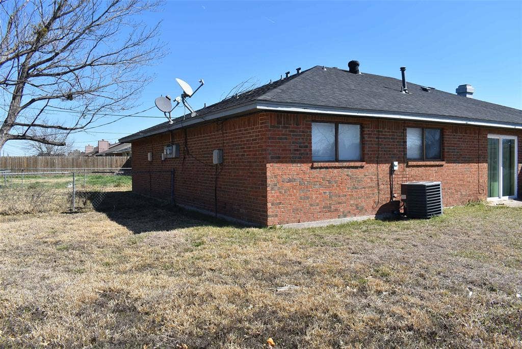 3903/3901 William Street, Sachse, TX 75048 3903/3901 William Street, Sachse, TX 75048