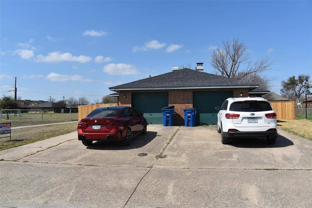 3903/3901 William Street, Sachse, TX 75048 3903/3901 William Street, Sachse, TX 75048
