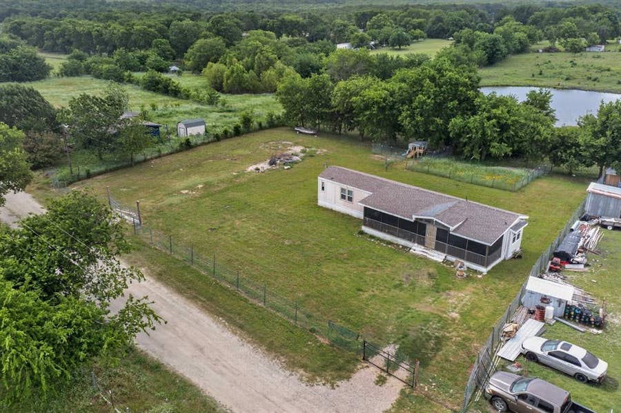 Property photo for 979 Private Road 3784, Quinlan, TX