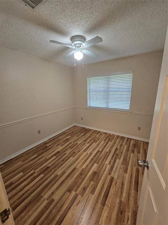 9 Marvin Gardens, Midlothian, TX 76065 9 Marvin Gardens, Midlothian, TX 76065