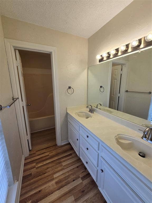 9 Marvin Gardens, Midlothian, TX 76065 9 Marvin Gardens, Midlothian, TX 76065