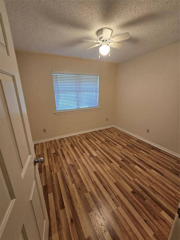 9 Marvin Gardens, Midlothian, TX 76065 9 Marvin Gardens, Midlothian, TX 76065