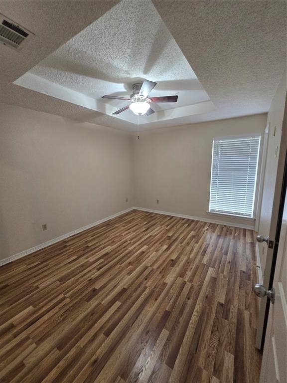 9 Marvin Gardens, Midlothian, TX 76065 9 Marvin Gardens, Midlothian, TX 76065