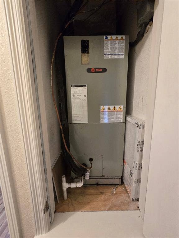 9 Marvin Gardens, Midlothian, TX 76065 HVAC