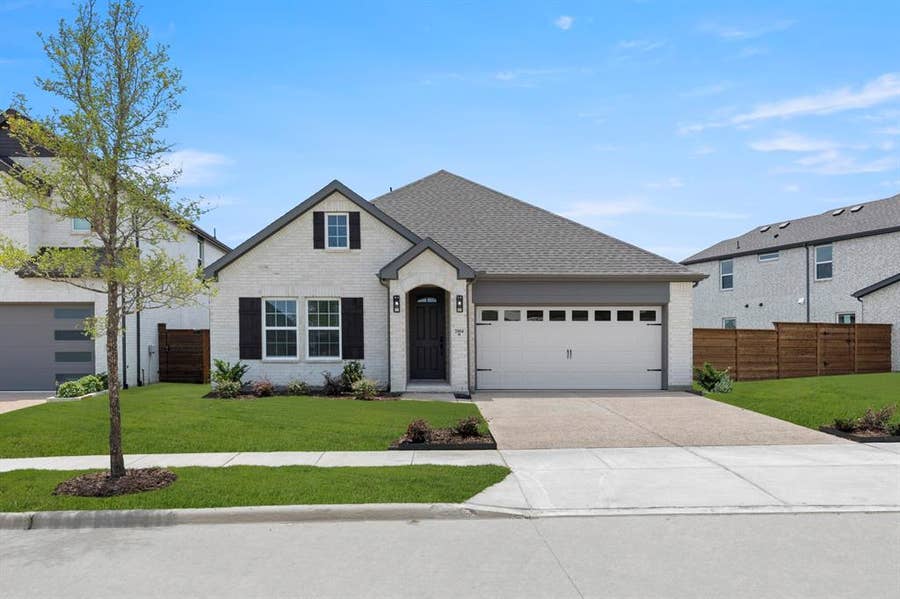 Property photo for 2004 Blossom Trail, Mesquite, TX