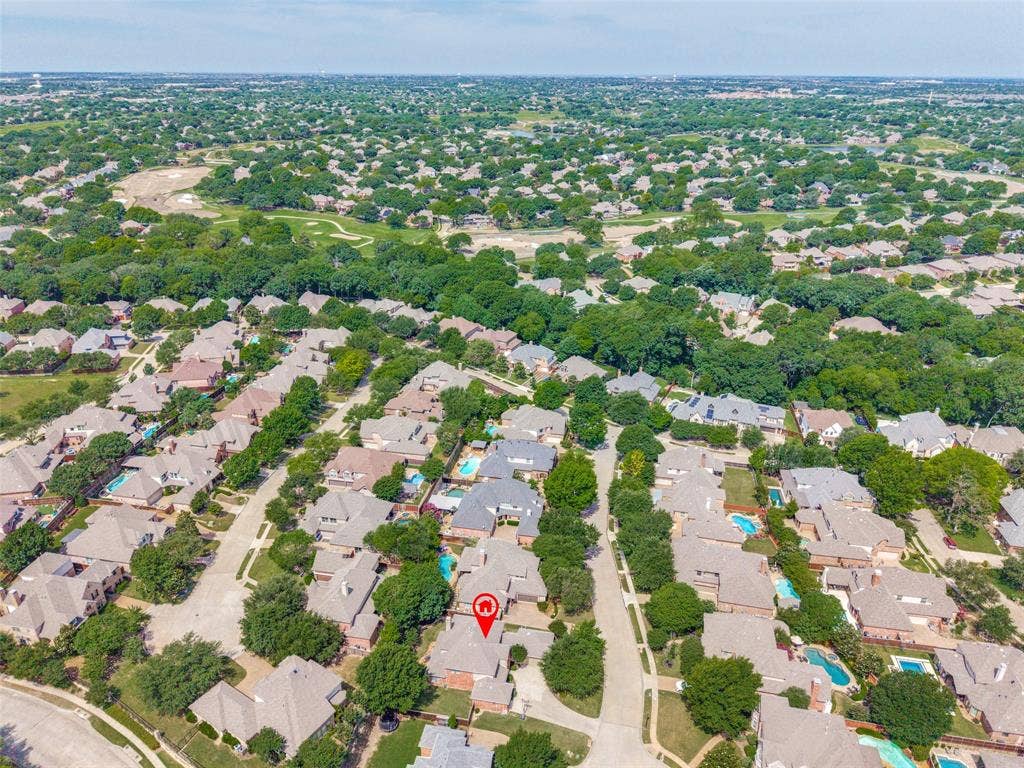 4305 Loch Haven Court, McKinney, TX 75072 Expansive residential neighborhood featuring numerous properties with traditional architecture and mature trees