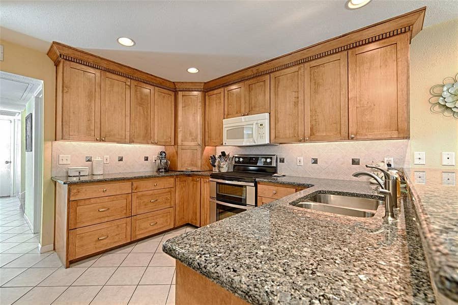 Property photo for 2954 Woodcroft Circle, Carrollton, TX