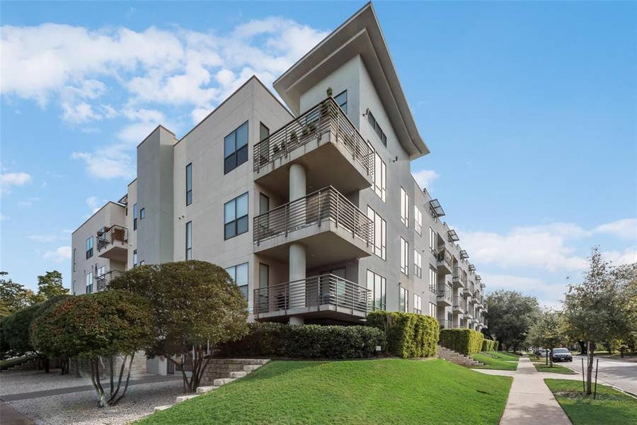 Property photo for 4040 N Hall Street, #304, Dallas, TX