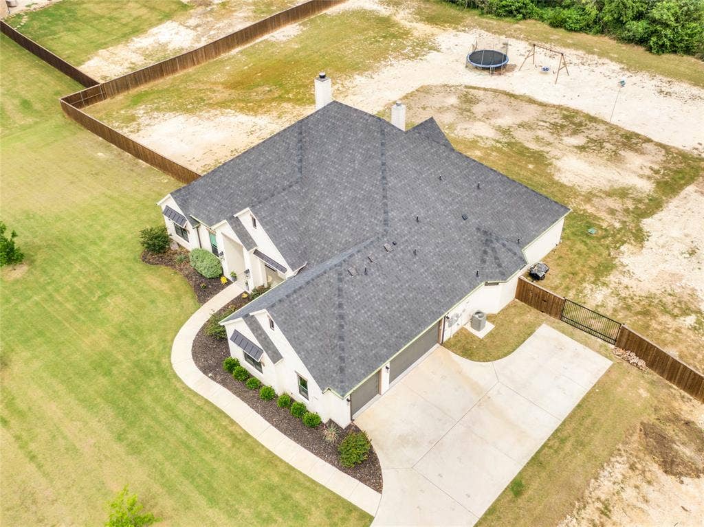 3011 Wesley Street, Midlothian, TX 76065 3011 Wesley Street, Midlothian, TX 76065