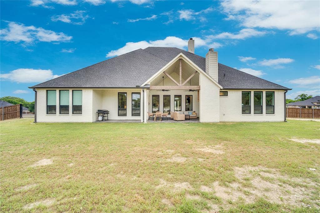 3011 Wesley Street, Midlothian, TX 76065 3011 Wesley Street, Midlothian, TX 76065