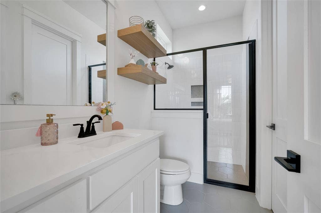 3011 Wesley Street, Midlothian, TX 76065 3011 Wesley Street, Midlothian, TX 76065