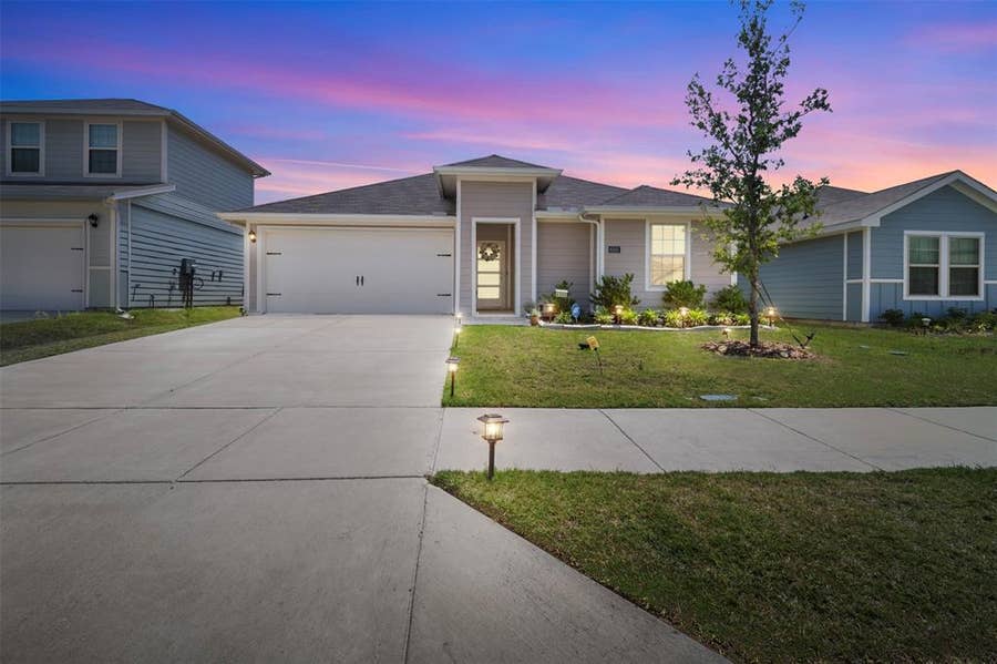 Property photo for 6505 Shoreline Lane, Princeton, TX