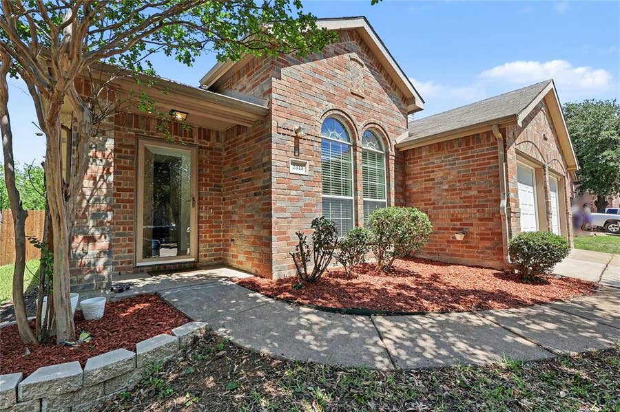 Property photo for 2313 Becard Drive, Mesquite, TX