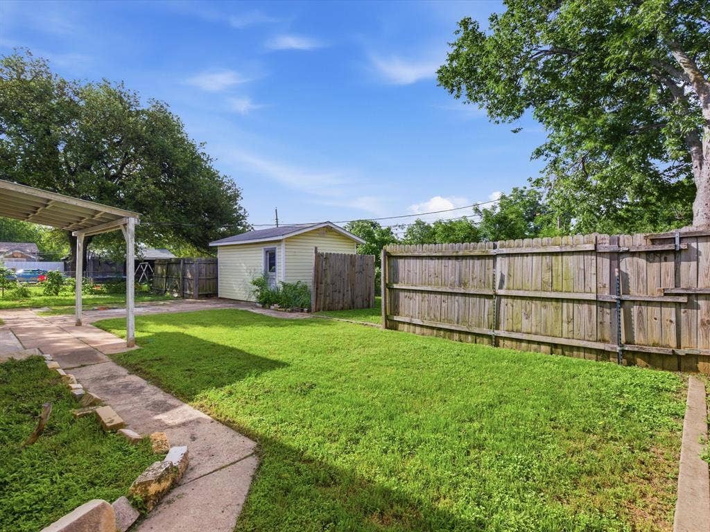 5113 Flagstone Drive, Sansom Park, TX 76114 5113 Flagstone Drive, Sansom Park, TX 76114