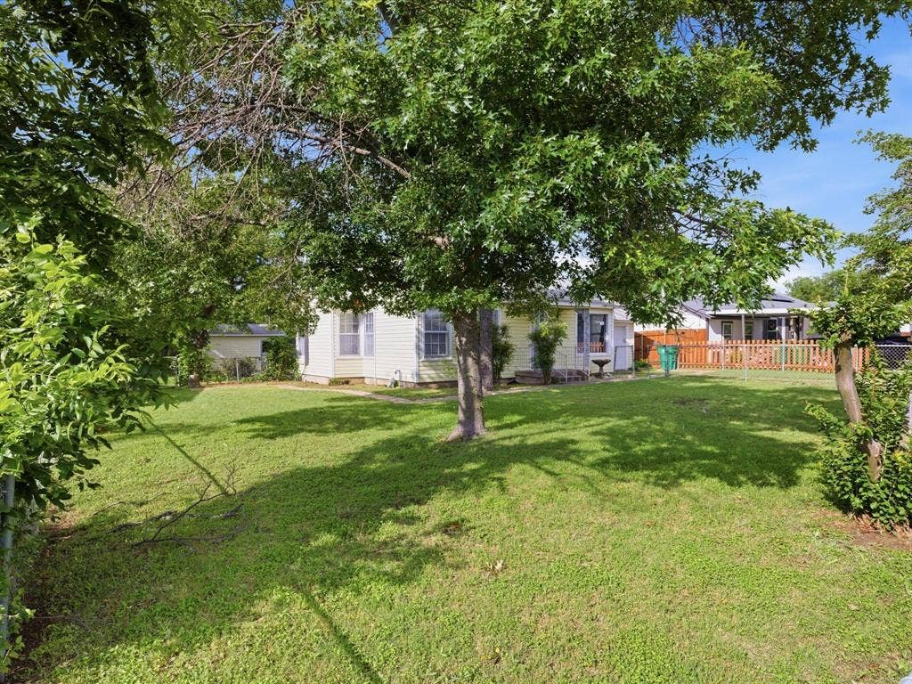 5113 Flagstone Drive, Sansom Park, TX 76114 5113 Flagstone Drive, Sansom Park, TX 76114