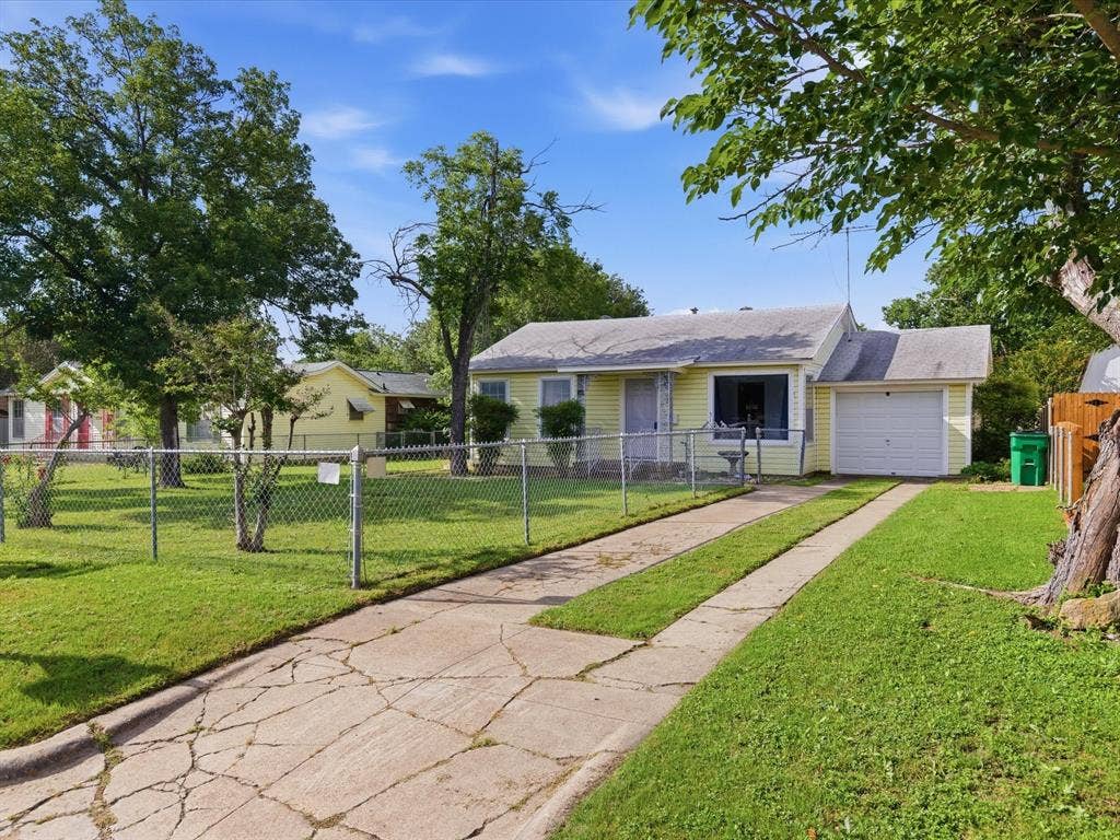5113 Flagstone Drive, Sansom Park, TX 76114 5113 Flagstone Drive, Sansom Park, TX 76114