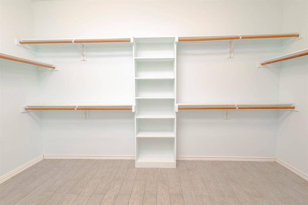 1200 Talley Lane, Frisco, TX 75033 Walk in closet featuring light hardwood / wood-style flooring
