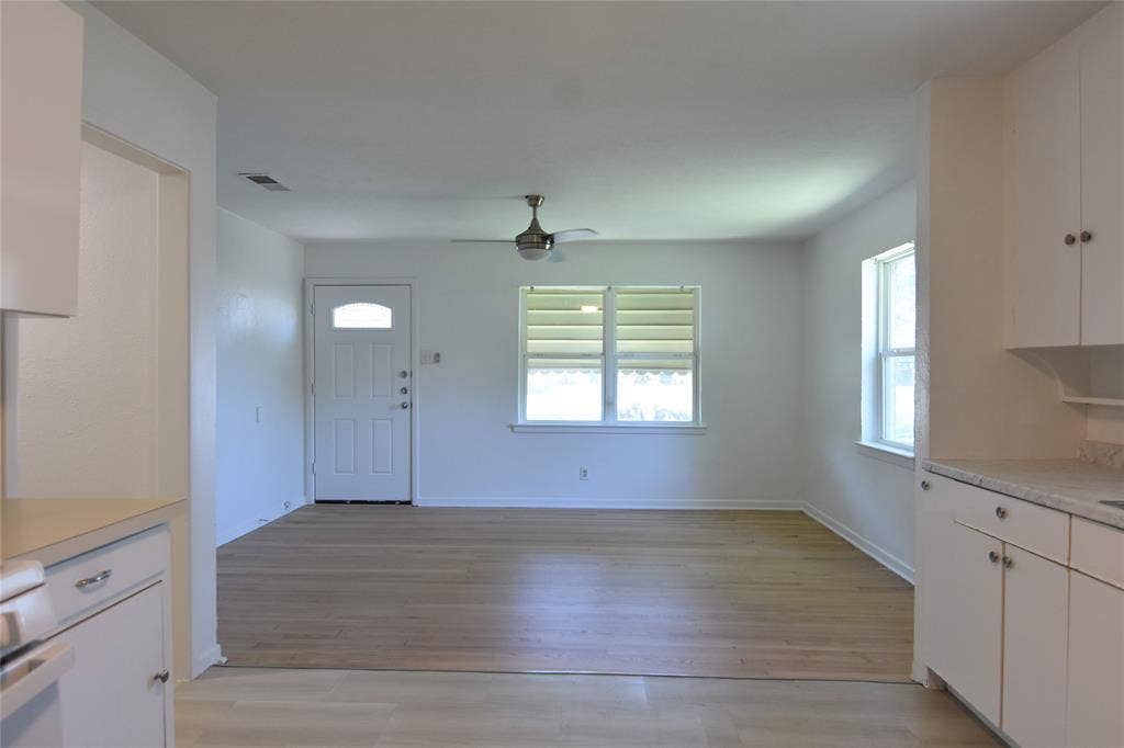 1202 Sunnyside Avenue, Cockrell Hill, TX 75211 View from kitchen