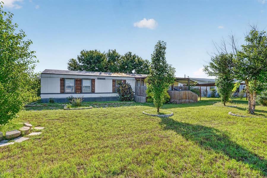 Property photo for 7601 River Run, Granbury, TX